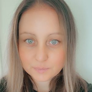 Meet your Posher, Katalin-nauzika